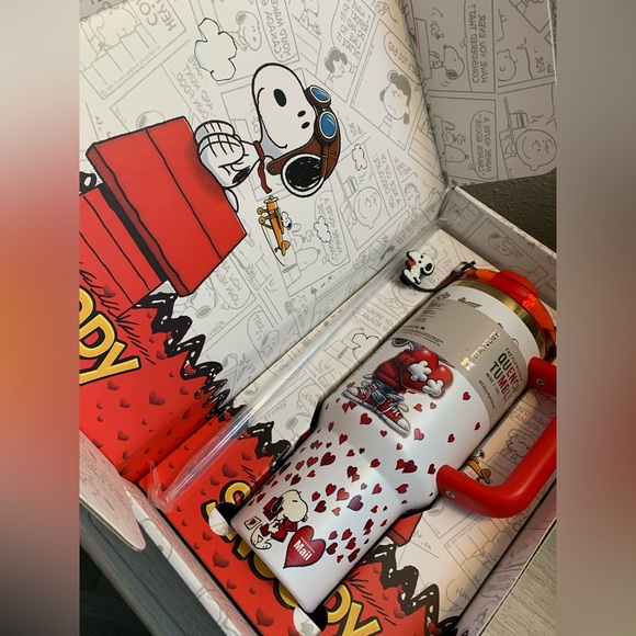 Snoopy 40oz Stanley tumbler - Picture 8 of 8